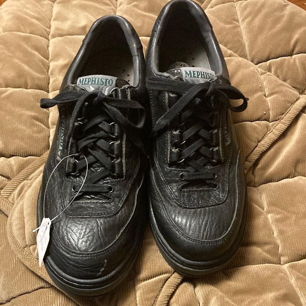 Mephisto brand black leather size 7 1/2 men’s